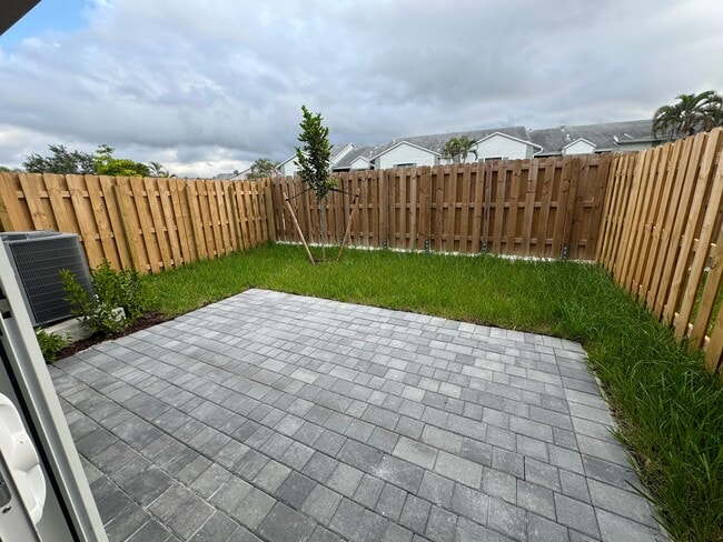 Photo - 1355 SE 7th Ter