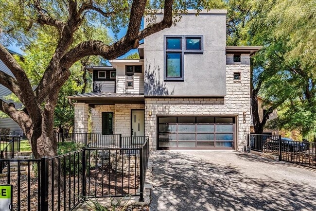 Photo - 2807 Del Curto Rd