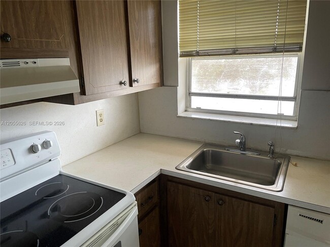 Photo - 8135 Sunrise Lakes Blvd Unit 309