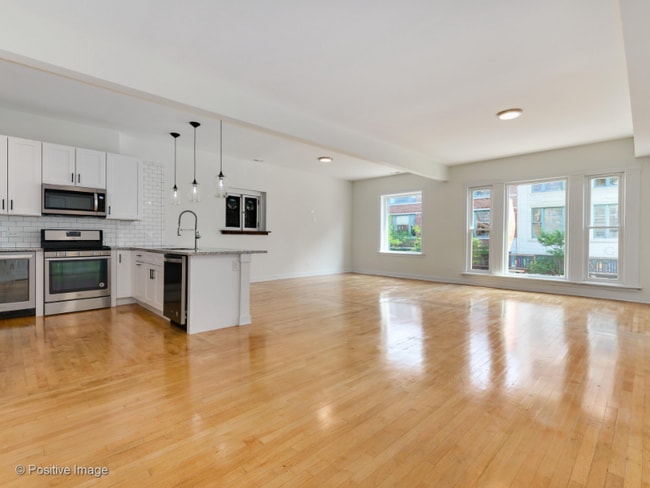 1618 W Chicago Ave Unit 2