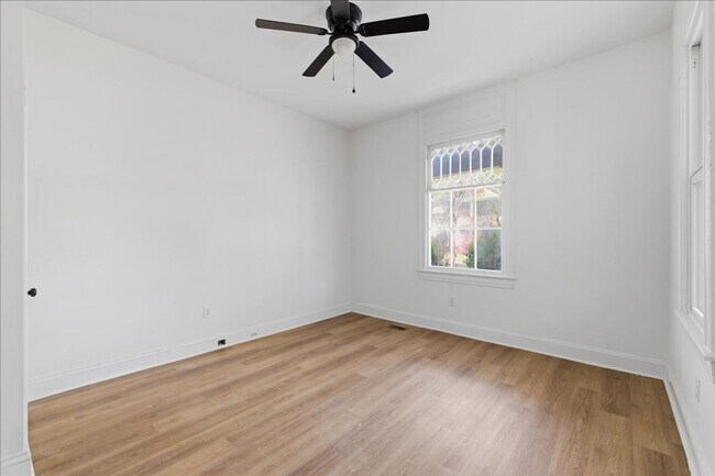 Photo - 423 Mt Vernon Ave Unit 421 mt vernon ave