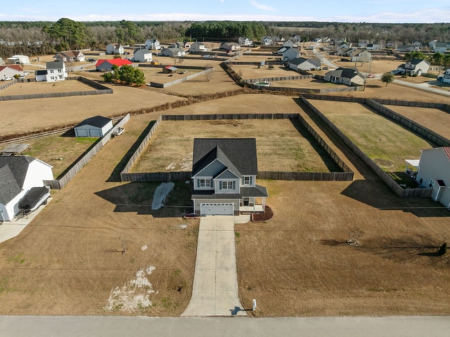 Building Photo - 209 Trophy Ridge Dr