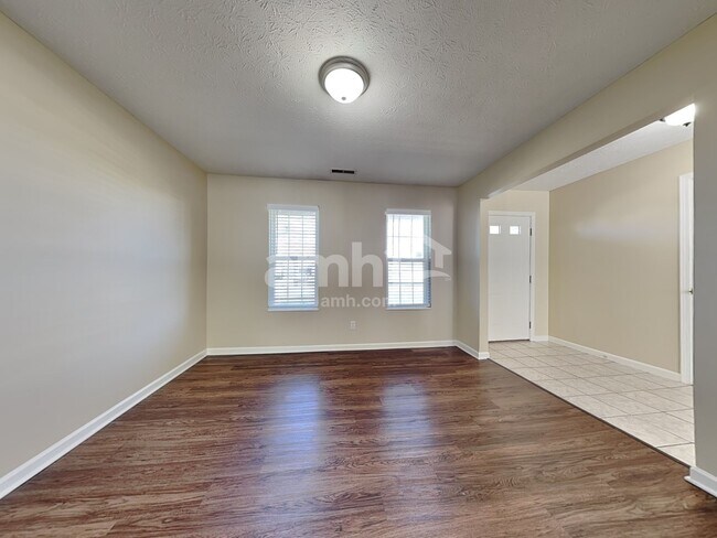 Photo - 834 Ginger Ridge Dr