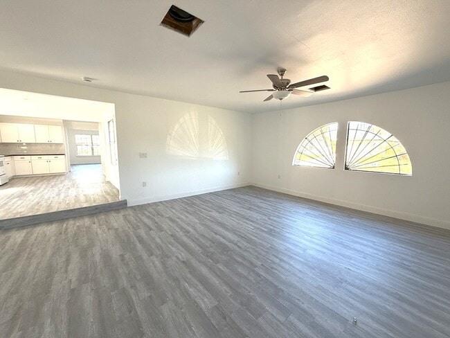 Photo - 7430 Claiborne St