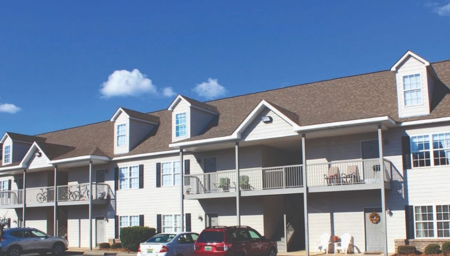 Condominium At Park Place Available This August! - Condominium At Park Place Available This August!