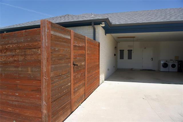 Building Photo - 321 Co Rd 560 Unit B