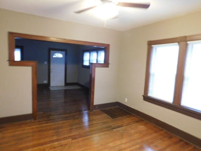 Photo - 3100-3102 Linden Avenue Unit 3102