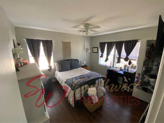 Photo - 3 Bed, 1 Bath Home – Great for Roommates or Small Family