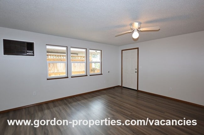 Photo - Webster Rd - Gladstone 2 bedroom duplex