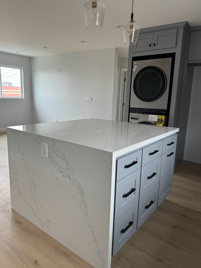 Photo - 18507 Burin Ave Unidad C