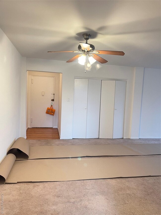 Photo - 66-01 Burns St Unidad 3V