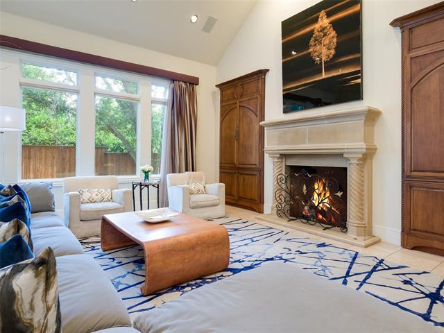 Photo - 6442 Lakehurst Ave