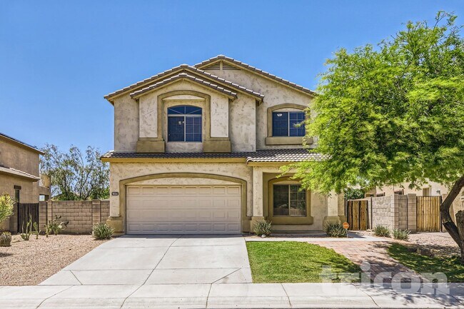 Photo - 924 S 240th Dr