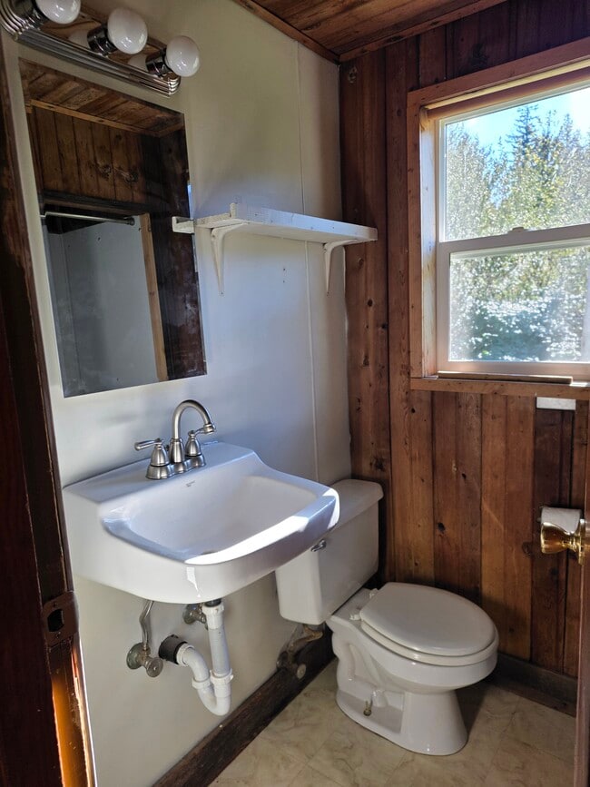 Photo - 61716 U.S. Highway 26 Unidad #7