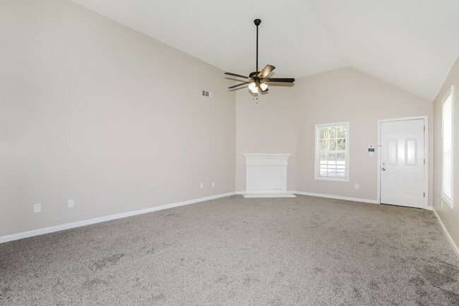 Photo - 6944 Red Bone Way