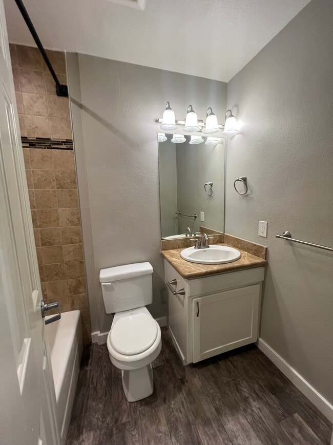 Photo - Vue at Montrose