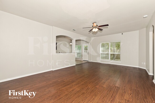 6743 Ohana Pl