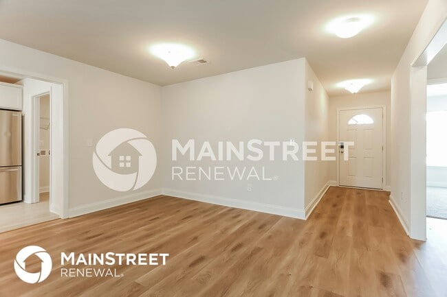 Photo - 324 Black Crk Trl