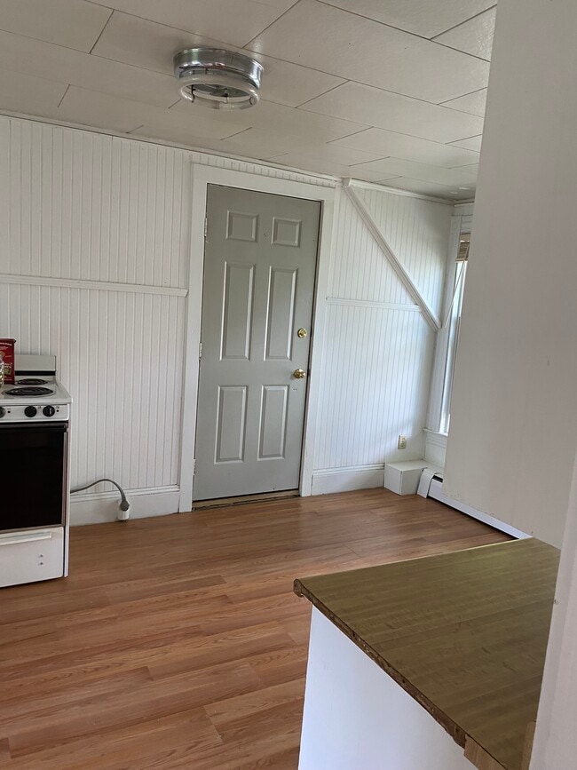 Photo - 132 Western Ave