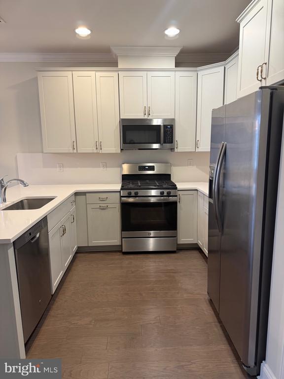 Photo - 220 Charles Ellis Dr