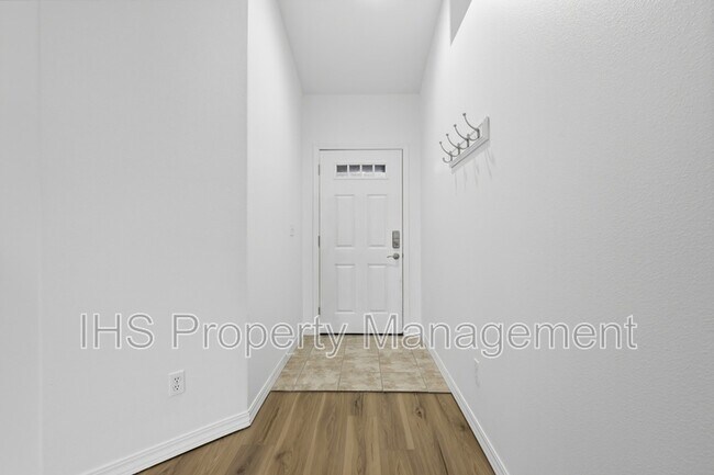 Photo - 5619 Coppercap Mountain Ln