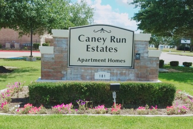 Caney Run townhomes - Caney Run Estates Apartments