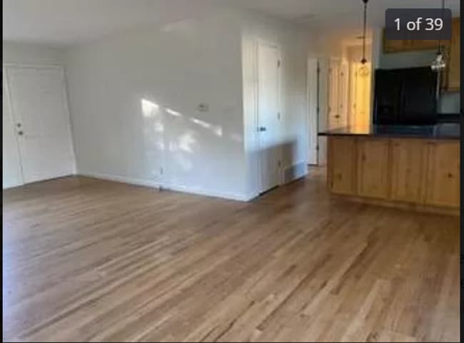 Photo - 310 S 41st St