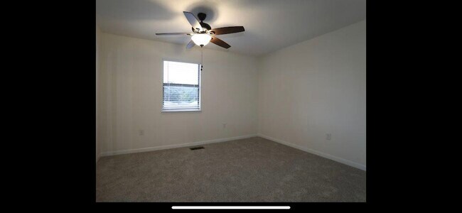 Photo - 619 Sandalwood Dr