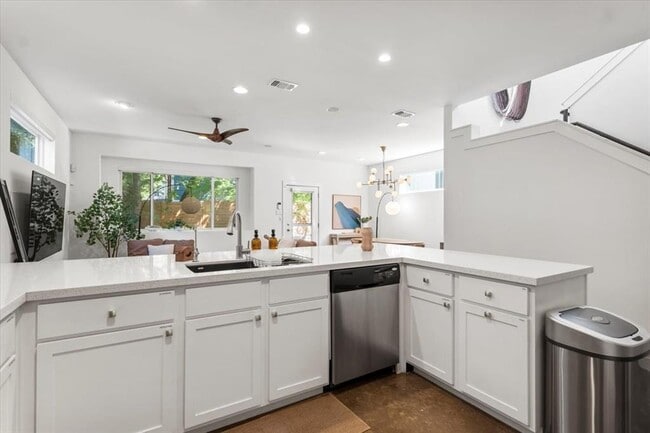 Photo - 3505 Villa Ct