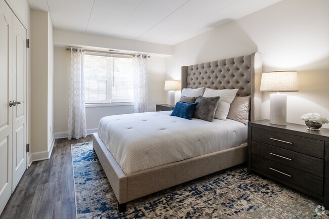 2BR, 2BA - 1,040SF - Second Bedroom