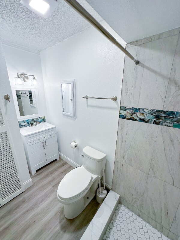 Photo - 2370 Leon Ave Unidad 2370