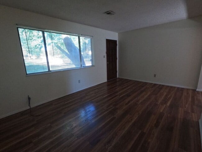 Photo - 3420 McConnell Dr