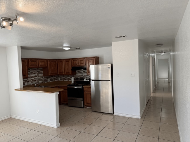 Photo - 3103 N Crump St