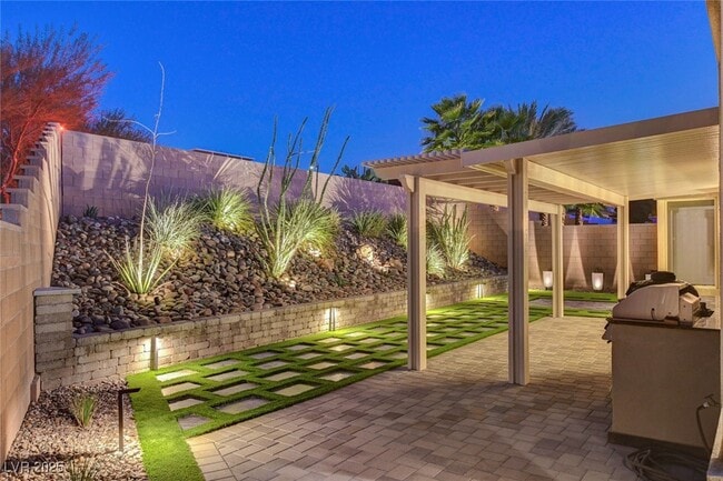 Photo - 2560 Bridle Oaks Ct