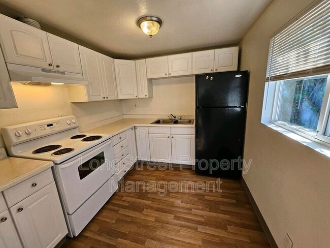 Photo - 4553 NE 105th Ave Unit 2