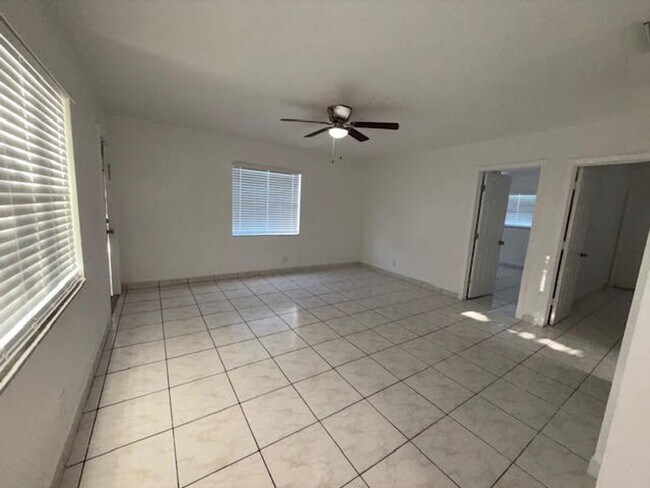 497 NW 40 Ct Oakland Park, FL 33309