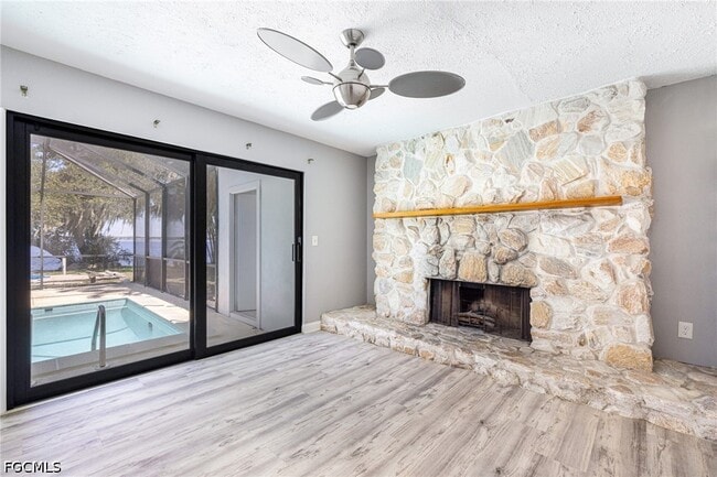 Photo - 3933 E River Dr