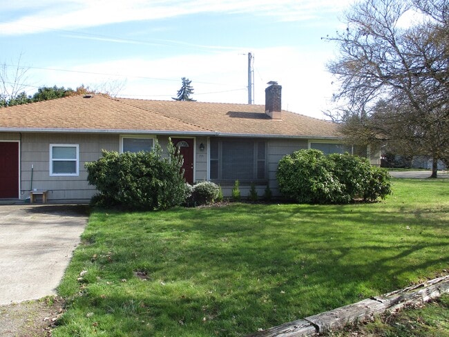 Photo - 715 Leigh St House