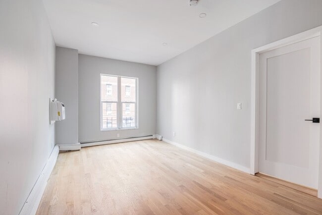 Cyrus Place - Cyrus Place Townhome