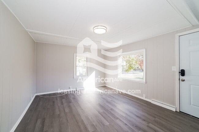 Photo - 2227 N Northcrest Dr