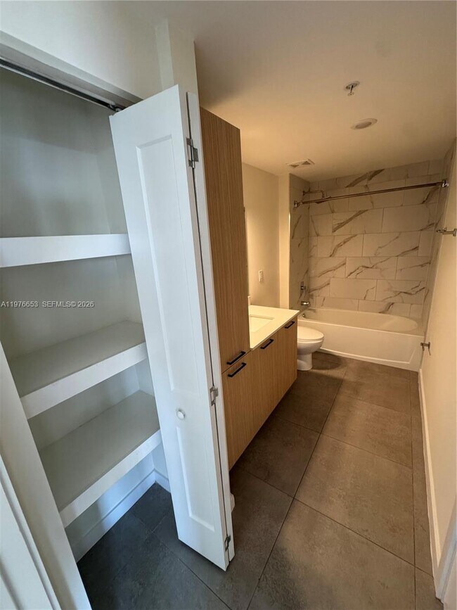 Photo - 16395 Biscayne Blvd Unit PH 2211