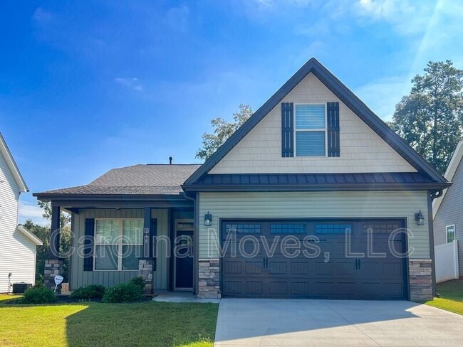 Building Photo - 116 Forest Ridge Way