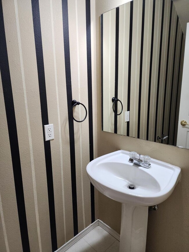 Photo - Beautiful 4 bed 2.5 Bath Home in South Hill Puyallup