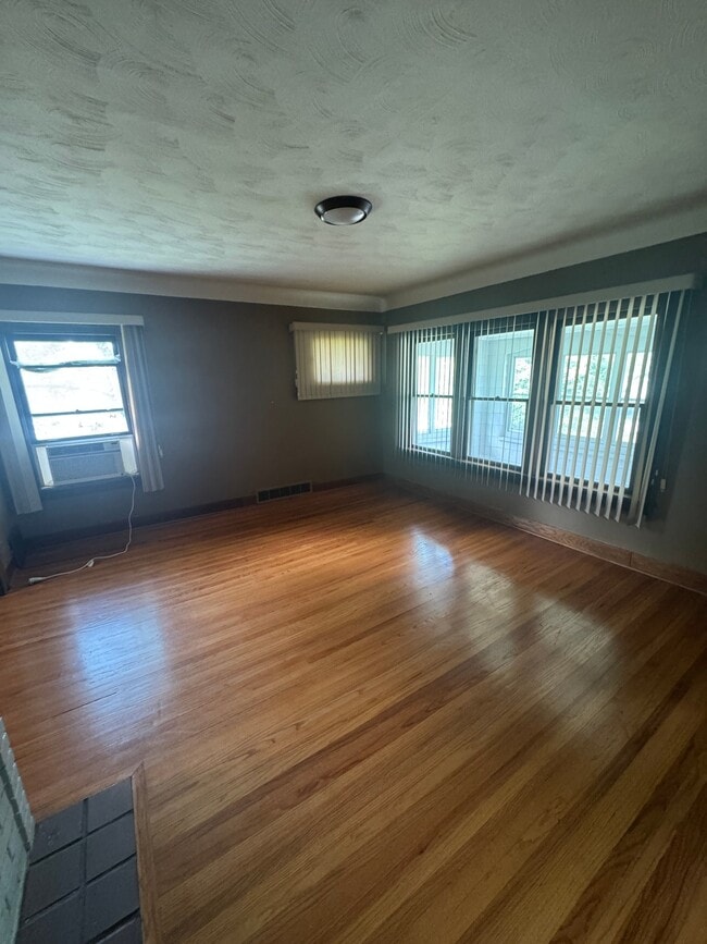 Photo - 3544 Homewood Ave Unit 2