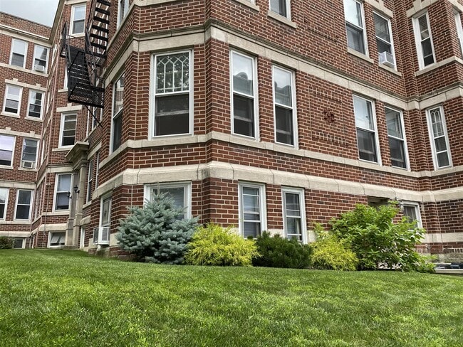Photo - 331 Harvard St Unidad 2