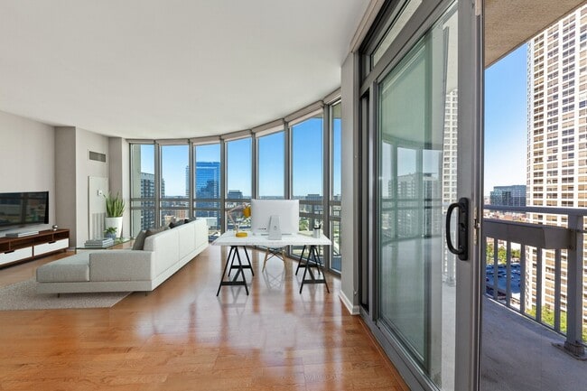 Photo - 125 S Jefferson St Unit 1902