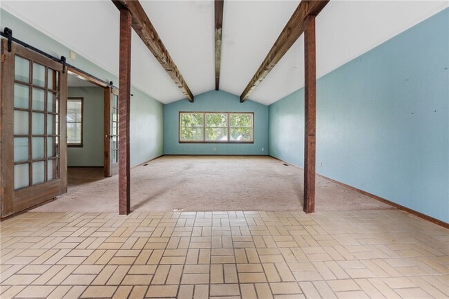 Photo - 315 E Fairway Ln