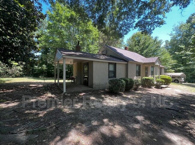 Photo - 3964 U.S. Hwy 601 N