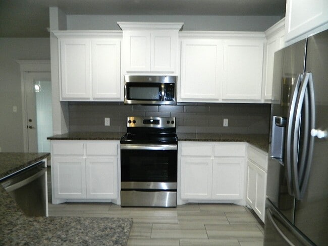 Photo - 203 Northwest Granite Avenue