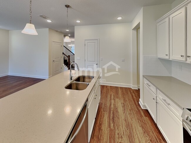 3787 Lake Bluff Loop